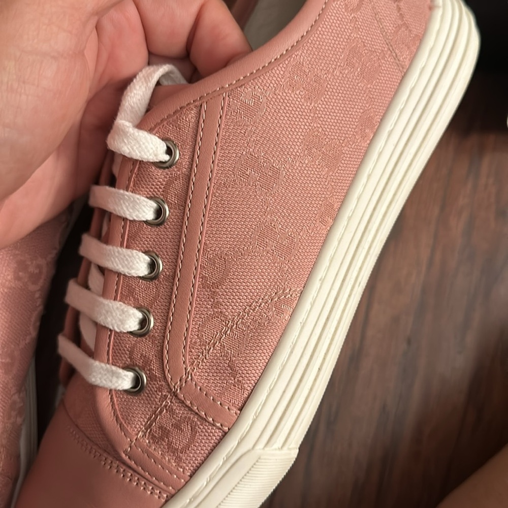 Gucci sneakers